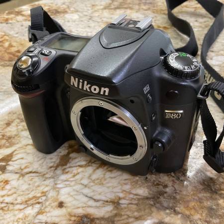 Nikon D80 Camera Body Only Read Description 1