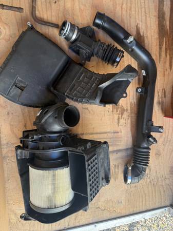 2019 F150 air intake 1