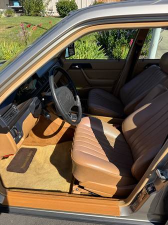 1988 Mercedes Benz 300E W124 - $8,000 (Walnut Creek)63477582370305122