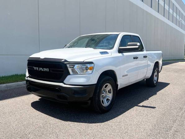 2020 RAM 1500 Crew Cab Tradesman Camioneta Pickup de 4 Puertas, 1 Dueño - $14,000 (Largo)63443376679043122