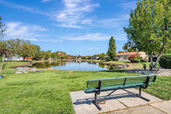 $1,855 / 1br - 824ft2 - Newer modular home, features a bright open kitchen with tons of storag (san rafael)63890429093507120