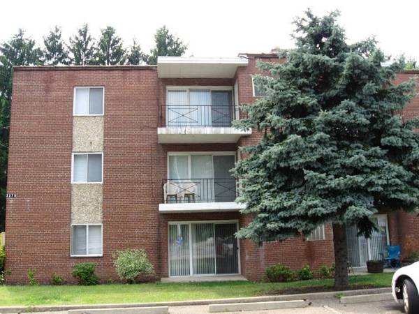 $900 / 1br - SPACIOUS 1 BR NORTH HILLS ROSS TWP-JUNE 1 (3279 BABCOCK BLVD) 1