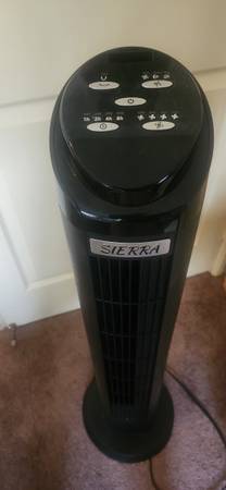 Oscillating Digital Tower Fan - 4-speed 1