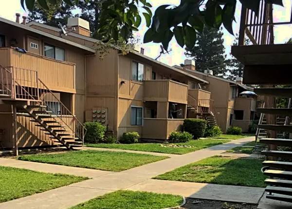 $1,395 / 1br - 1/2 MTH FREE + Grocery Stores Nearby + Pets Always Welcome (Sacramento)64043664248961124