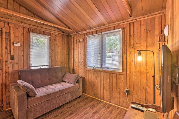 $850 / 1br - RENT A COTTAGE BY THE WATER- CUMBERLAND (SUTTONS BAY)64037895447554124