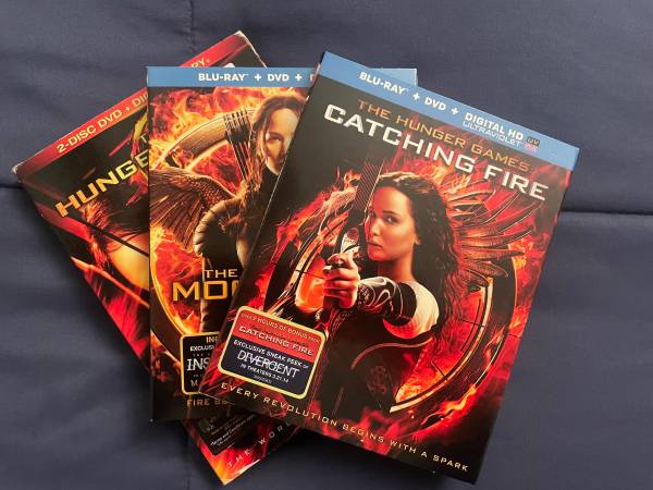 3 Blu Ray dvd combo set - Hunger Games 1-3 series 1