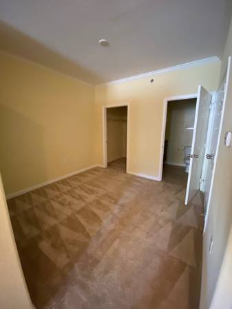 $1,149 / 615ft2 - Studio apartment #605 (Asheville)64029211936770122