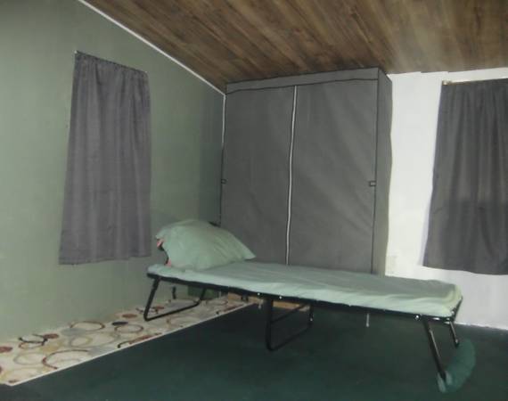 $58,700 / 1br - 320ft2 - Cabaña de Fin de Semana/Edificio de Almacenamiento Sólido o para Inversionistas $ Creador (West GreenHills, Fountain, FL)63736032888323121