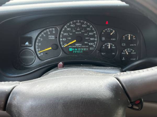 2000 Chevy Tahoe - 297 mil millas - Funciona y conduce bien - $2.450 (Conifer/Evergreen)63472014263297123