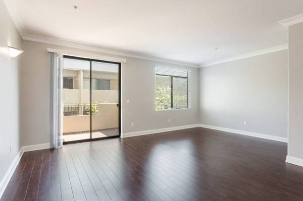 $3,990 / 3br - 1236ft2 - Heated Pool, Tennis, Massage Rooms, Steam Rooms, Resort Style Living (Sherman Oaks)63812226279043120