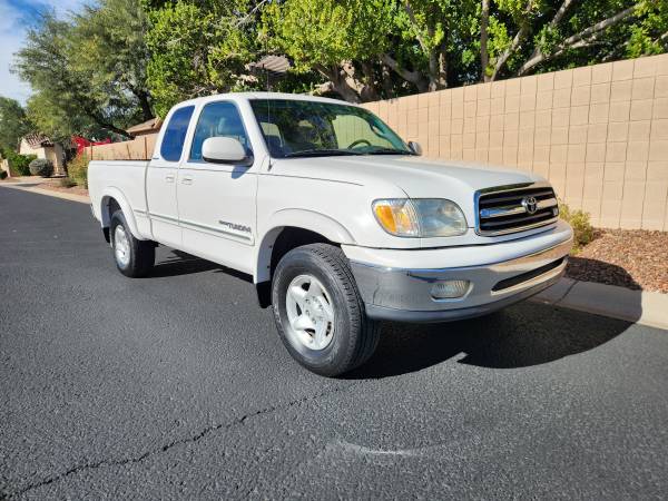 2000 Toyota Tundra LTD, X-cab, One Sr Owner, Carfax, New T-Belt, WOW! 1