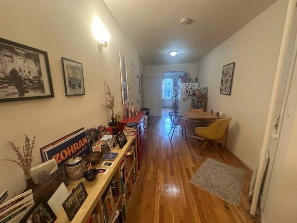 $800 / 80ft2 - Cozy Bedroom in Large Park Slope 2 Bedroom Apartment for November (Park Slope)63850121407107122
