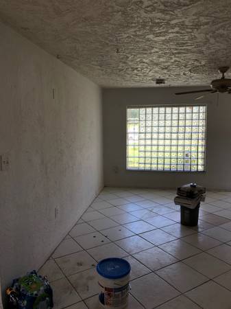 $2,000 / 3br - 3 Habitaciones/1 Baño/1 Sala familiar (Sunland Gardens/Fort Pierce)63799684693891122