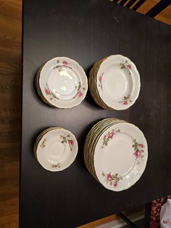 Walbrzych vintage fine china from Poland 39 pieces 1