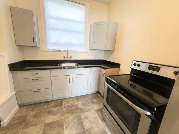 $910 / 1br - __1 bed 1 bath Apt___1360 Park St #9__ (Alameda, CA)64023720259970120