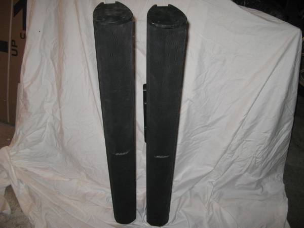 bose wall mounted array column speakers pair 1