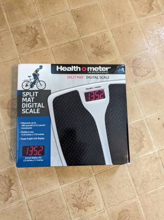 Brand New CVS Split Mat Digital Bathroom Body Scale 1