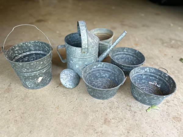 Galvanized container set 1