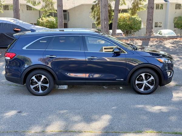 2016 Kia Sorento EX Sport Utility 4D - $9,950 (Edmonds)63617879921027121