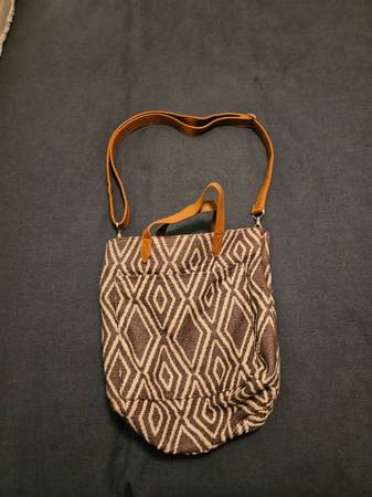 Thirty One Window Shopper Crossbody Bag 1