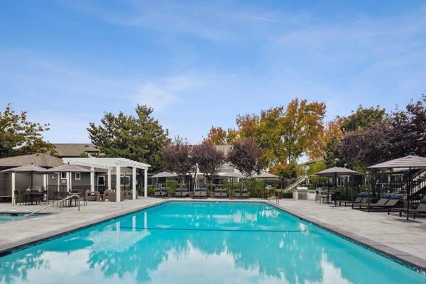$2,752 / 1br - 616ft2 - 1/BD, Refrigerator, Dog Park (san jose north)63873333111939122