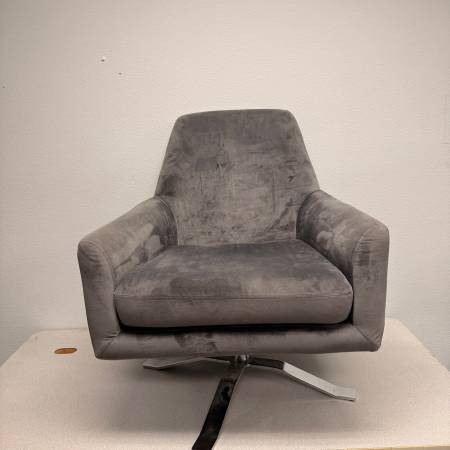Noble House Home Furnishings Gray Velvet Swivel Club Chair 1