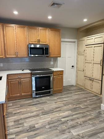 1 Bed 1 Bath Unit in Wallingford | Available 11/18/26 | 1