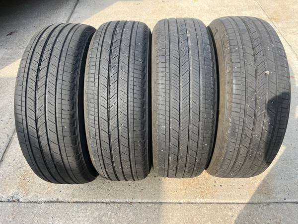 225/65/17 MICHELIN (4) 1