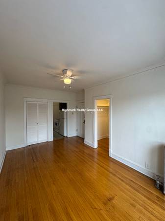 $1,300 🌸🏙️🌿Devon Bloom ✨ Sunlit Studio Above the City Calm🌸🏙️🌿 (Chicago)64041645546113123