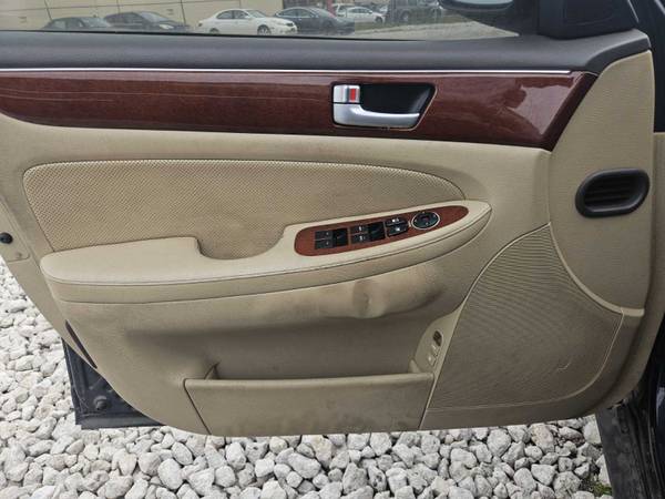 Hyundai Genesis 2013 - $2,995 (Gary)63616785907203120