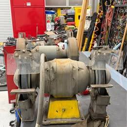 10" Cast Iron Grinder.   110V, Single Phase 1