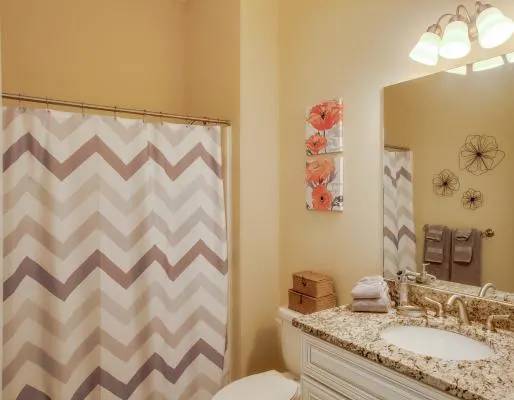 $2,255 / 2br - 925ft2 - Dont Miss out on this large 2 bedroom with Oversized Mill Windows (222 west street)63931790322051123
