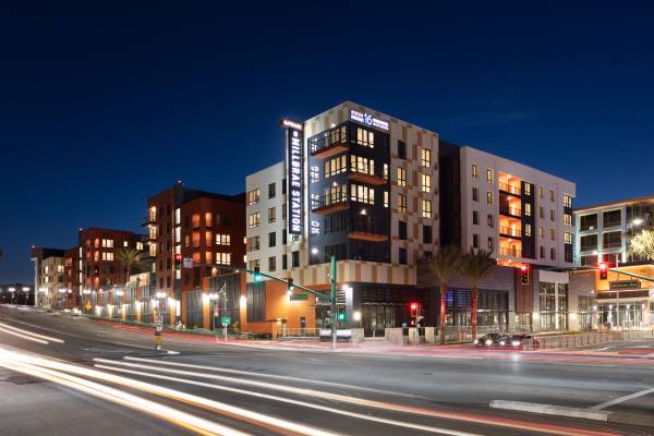 $4,463 / 2 habitaciones - 1082 pies² - Vida de lujo, comercios en planta baja, taquillas para paquetes, vista a la bahía, piso superior (san mateo)63880131742081120