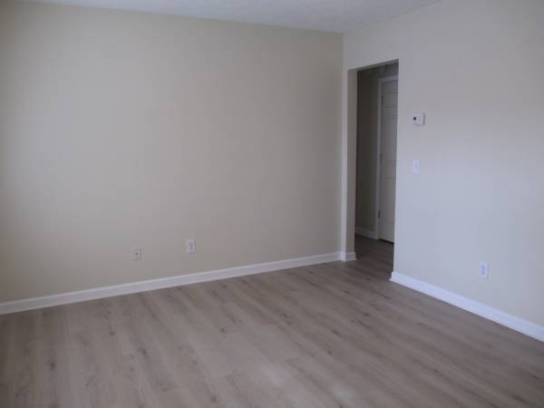 $995 / 2br - 900ft2 - EXPERIENCE FAMILY LIVING IN A 2BR/1BA TOWNHOUSE AT AN AFFORDABLE PRICE (COME HOME AND RELAX IN A CUTE COMFORTABLE TOWNHOUSE 2BR/1BA)63813013138177122