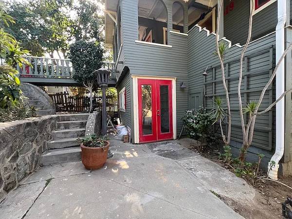 $2,500 / 1br - 650ft2 - Lease Take Over 1bd 1ba utilities INCLUDED (Oceanside)63841343874051121
