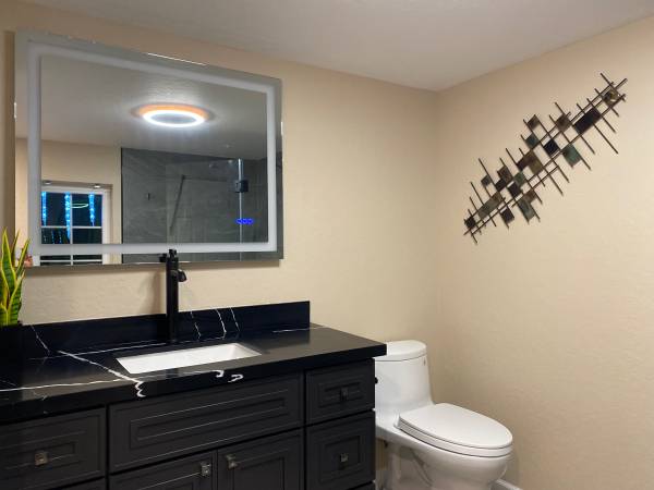 $1,400 / 350ft2 - Deluxe suite w/ private Bathroom (napa county)63868151815553123