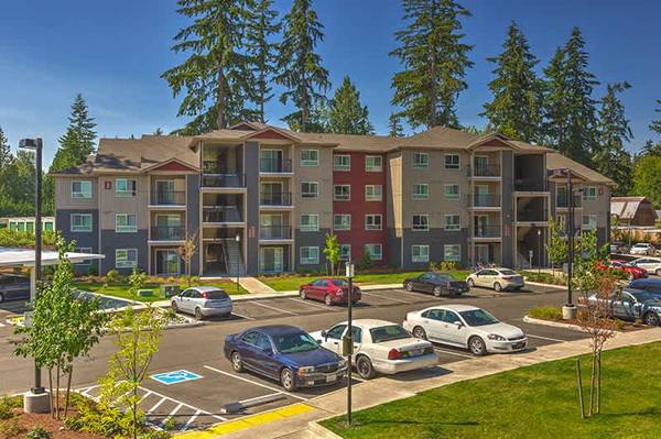 $1,550 / 2br - 2/bd, Swimming Pool, Dishwasher (14108 Meridian Ave E, Puyallup, WA)63910064013570122