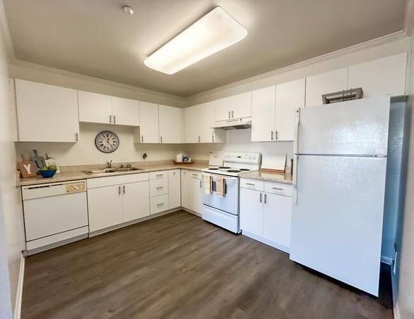 $2,570 / 3br - 1015ft2 - Modern Conveniences & Entertainment, All Within Your Reach. (Moreno Valley is a dynamic city in Riverside County, Ca)64028083330307120