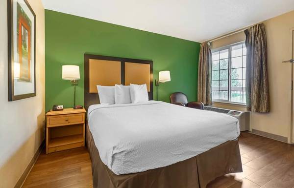 $1,653 / 1br - Managers Special for Your First Month - A Smart Apartment Alternative! (9650 East Geddes Ave, Englewood, CO)63849270593665121