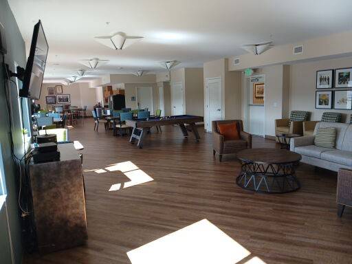 $1,900 / 2br - 717ft2 - 🌟 The Savoy at Lake City: 55+ Senior Community - 4 Weeks Free Rent! (North Seattle)63870757138561124
