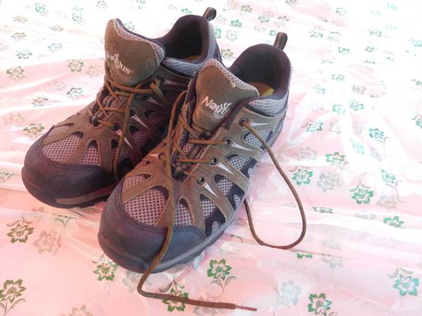 NEVADOS COMPOSITE TOE SAFETY WORK SHOE 9.5 1