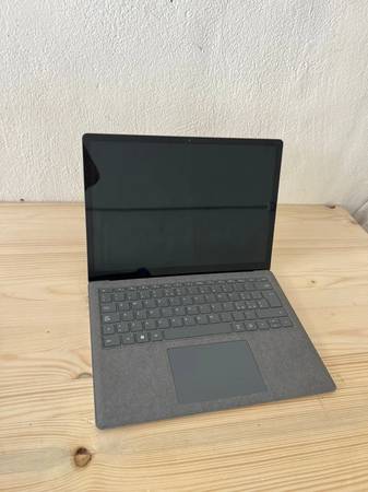 Microsoft Surface Laptop i7 16GB RAM 512GB SSD Windows 11 1