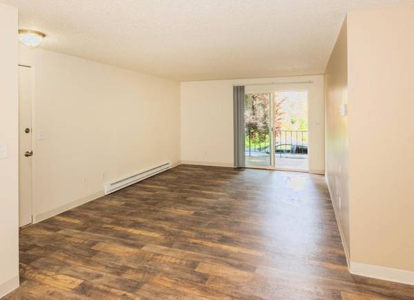 $1,345 / 1br - SPECIAL - $500 OFF + Built-In Shelves, Plush Carpet | Open Floorplan (Tigard)63956353052931121