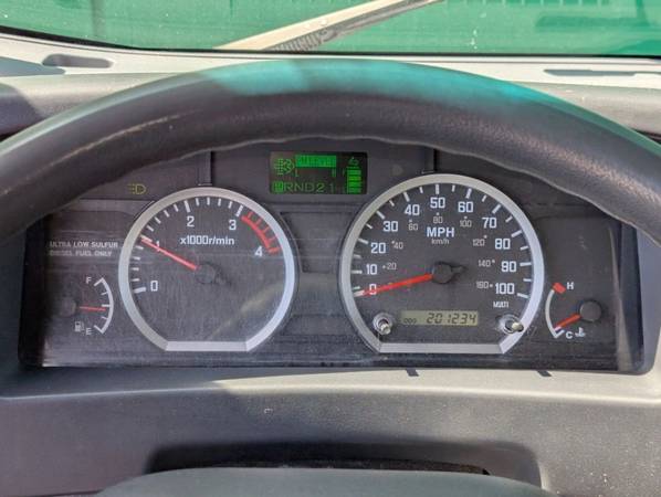 2012 Isuzu NPR HD 18FT - Photo 14