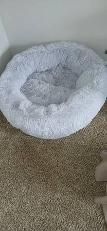 Pet Donut Bed 1
