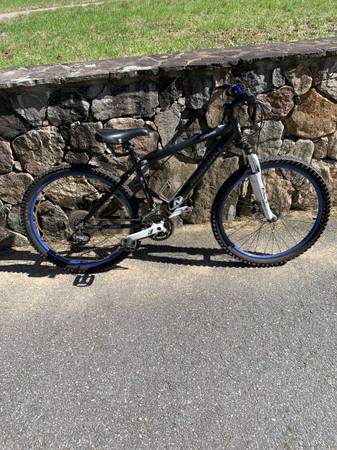 Nishiki Colorado Mountain Bike Medium 16" Fame *Disc* Fork Suspension 1