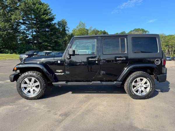 2015 Jeep Wrangler Unlimited Sahara 4x4! - $11,900 (Ortonville)63470236597505121