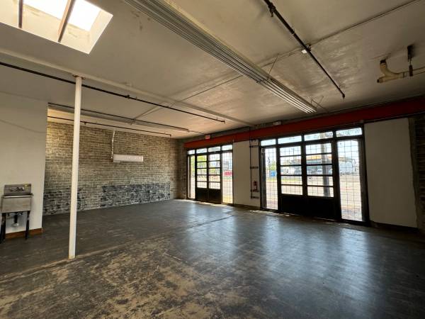 Gem Show Show Rooms, Storage / short term 1