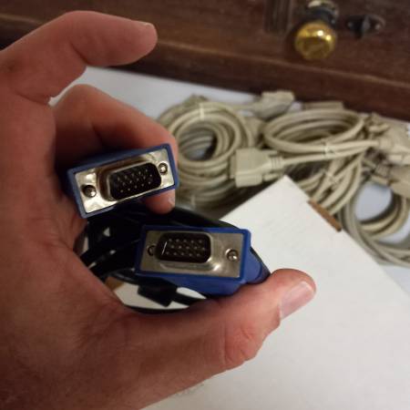 17 Inch VGA-VGA Standard 15-Pin VGA Male to VGA Male 1