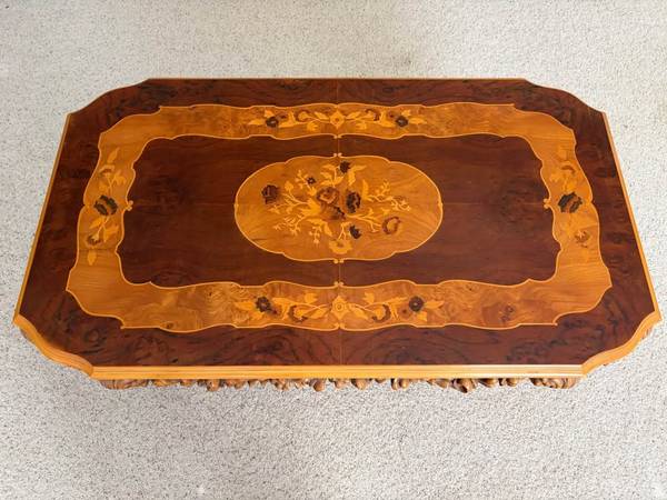 Beautiful Coffee Table 1